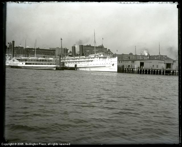 SS Harvard docked at India Wharf and Rowes Wharf, 1908